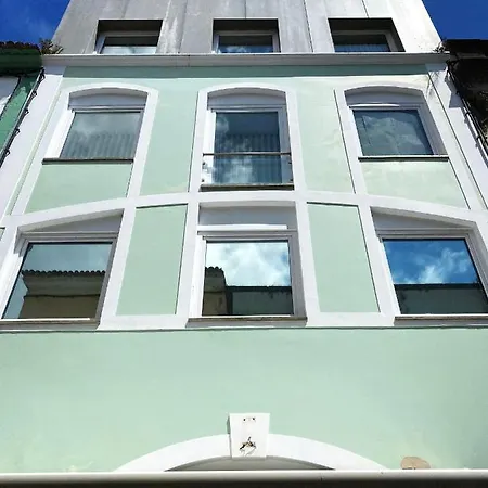 Apartment Downtown 44 *