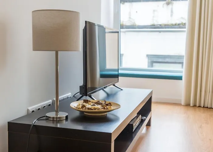 Downtown 44 * Πόντα Ντελγκάντα